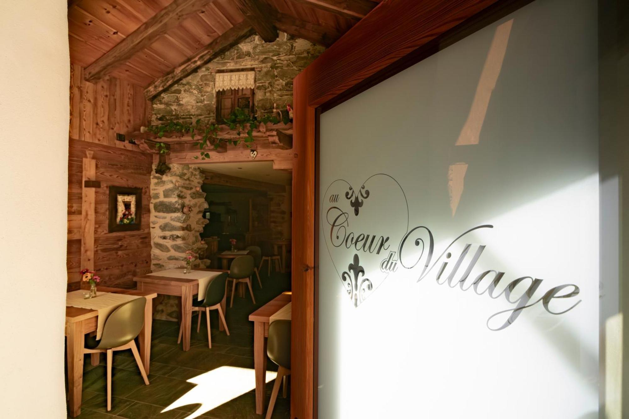 Au Coeur Du Village Chambres D'Hotes & Spa Arnad Eksteriør billede